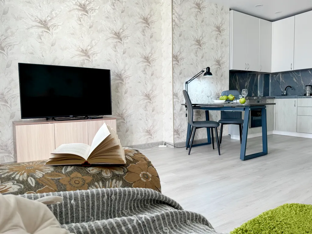 Студия со свежим ремонтом и фантастическим видом