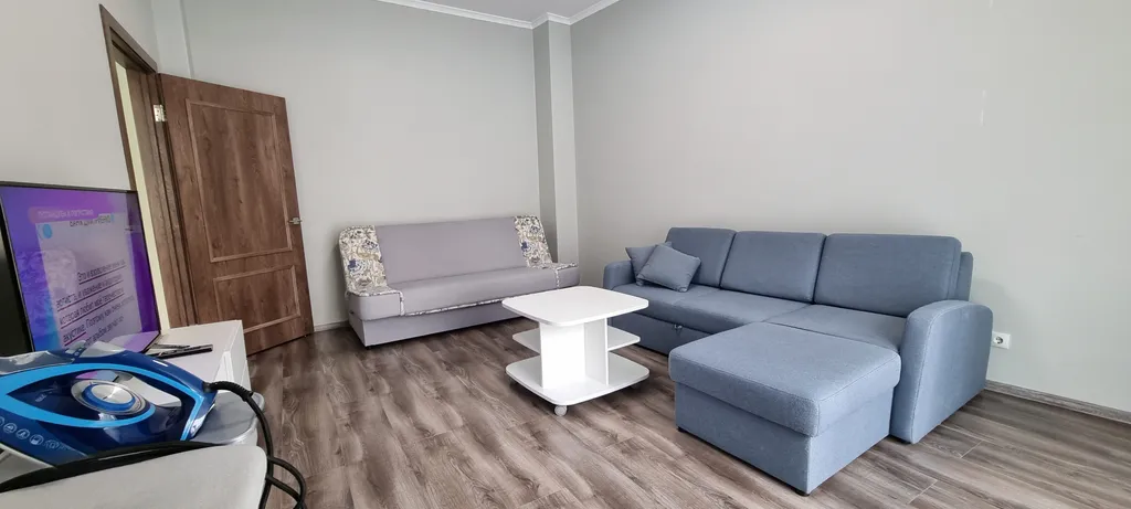 Двухкомнатный апартамент в центре с террасой