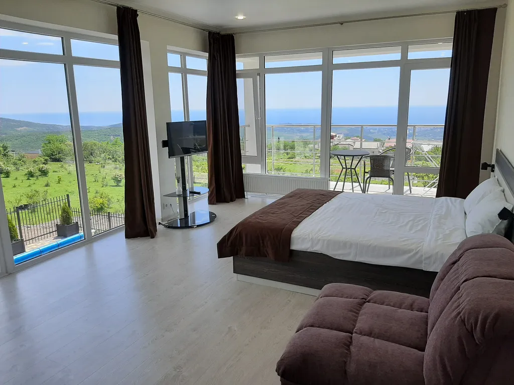 Вилла 220м2 с бассейном Горная лаванда. 6взр.+4 дет.