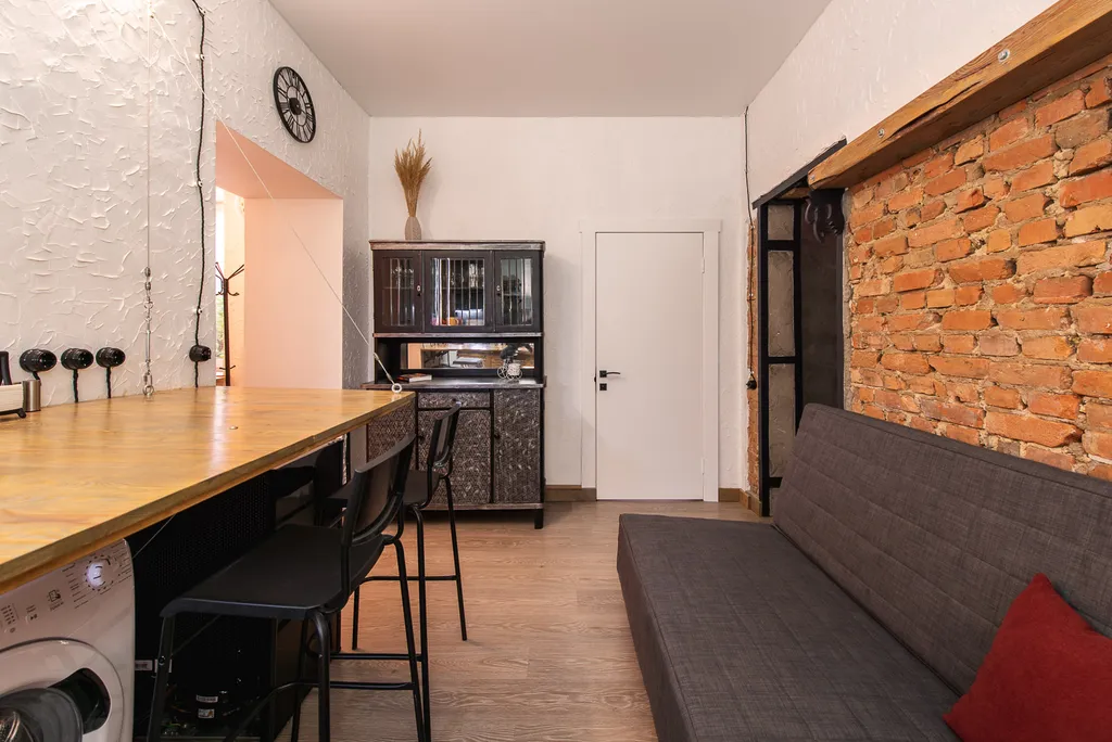 Квартира Квартира в центре с отдельным входом и своей парковкой под окном — Ярославль