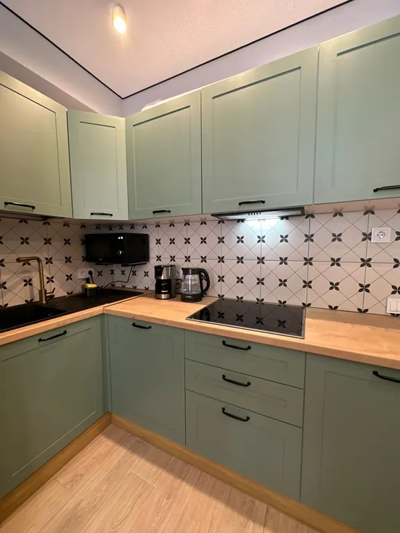 Просторная квартира с новым ремонтом для семьи в центре