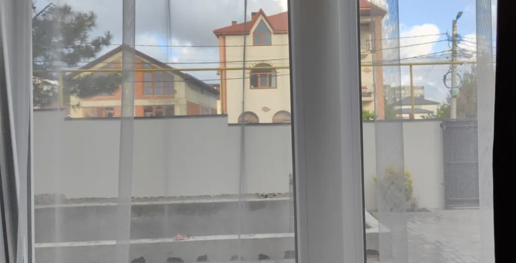 Трехместный номер с выходом во двор