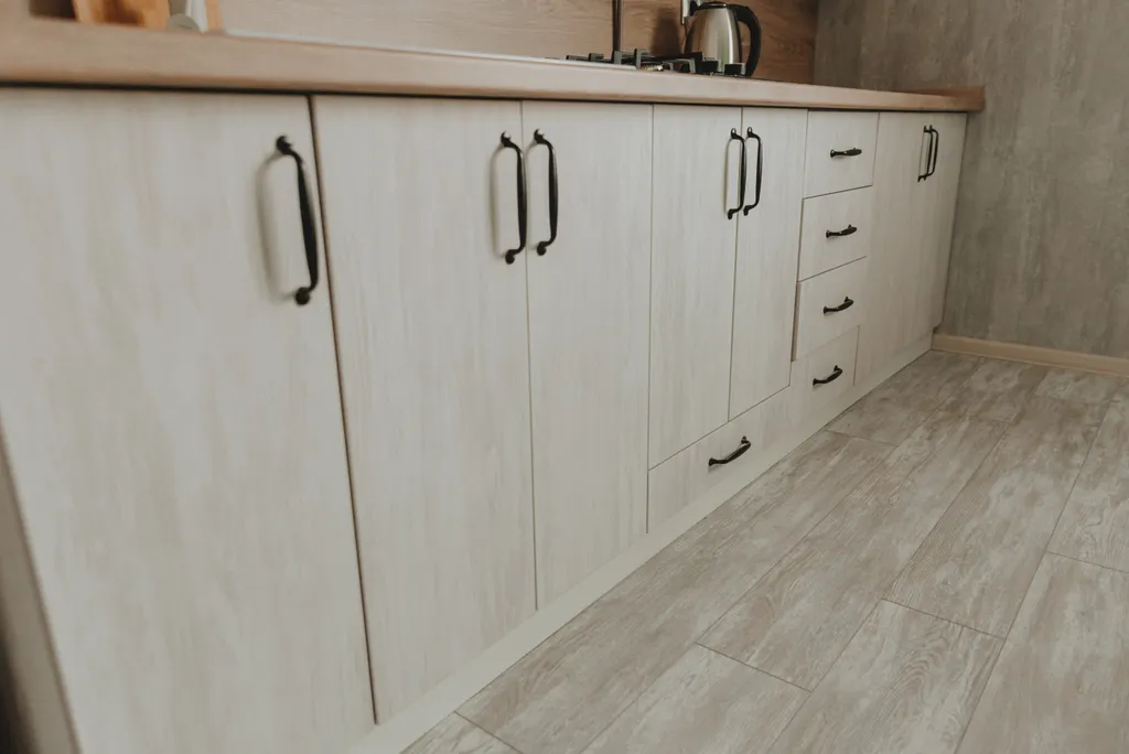 Комфортная квартира с огромной кроватью и матрасом Askona