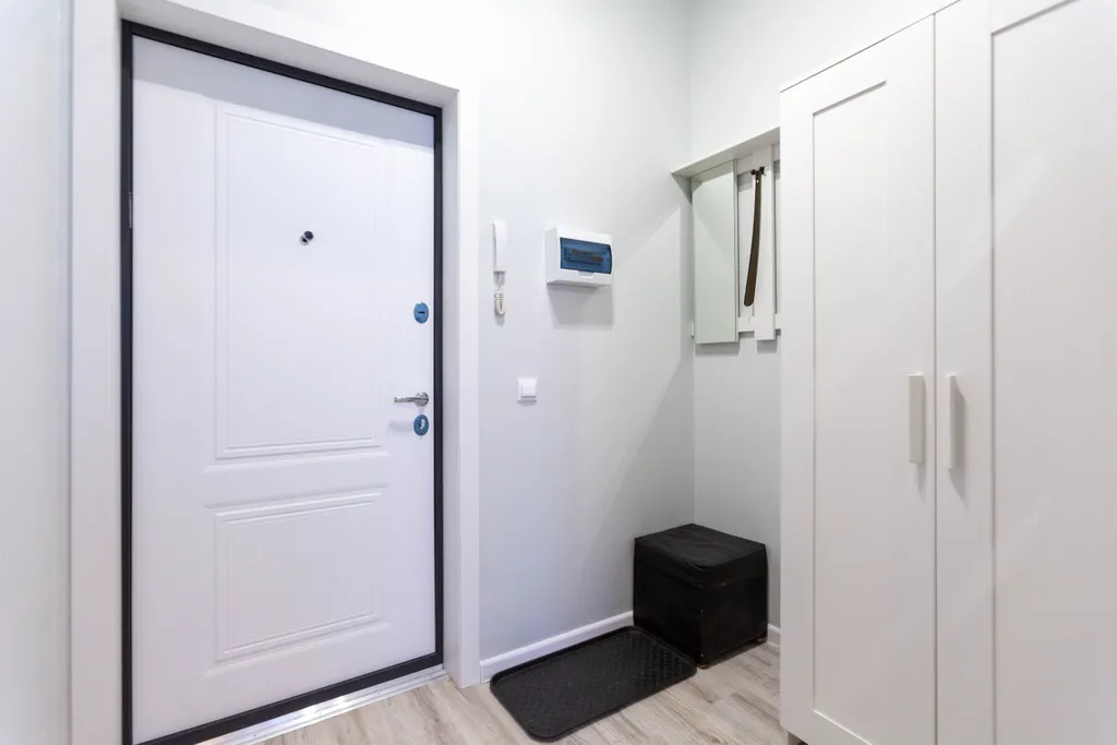 Студия в окружении парков