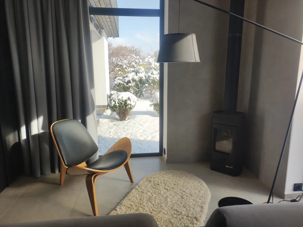 Дом в зелёной части города