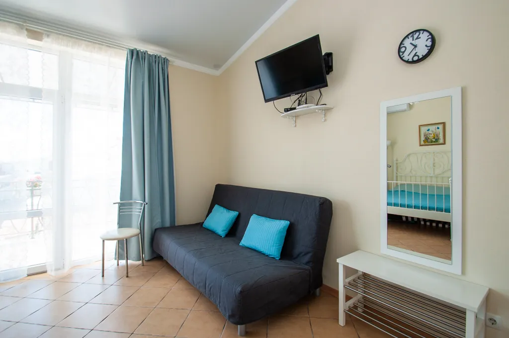 Студия с балконом астра 6