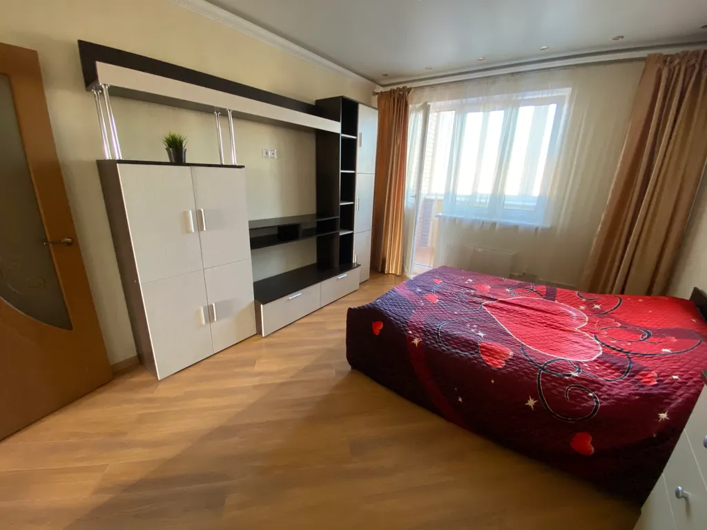 Трёхкомнатная 100 метровая квартира с YouTube в 5 минутах от метро