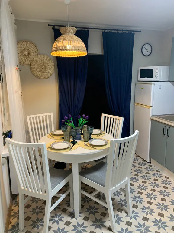 Домик у моря с выходом на залив