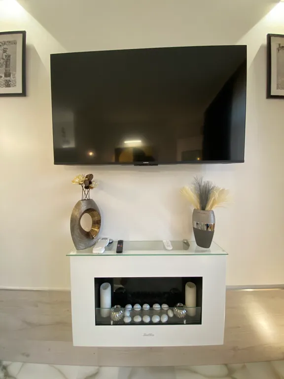 2-х комнатные апартаменты в современном стиле с камином