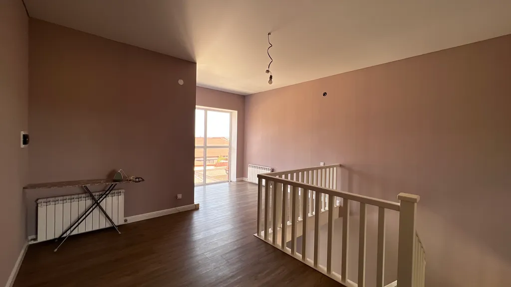 Дом у моря с беседкой