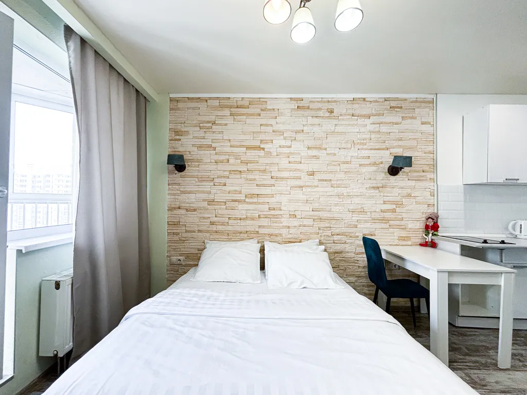 Студия возле ТЦ Мега