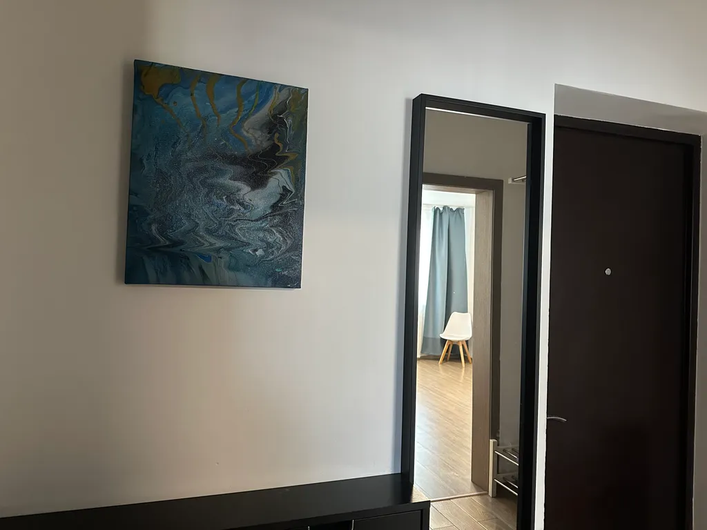 Просторная квартира рядом с ДРКБ, БСМП, военным госпиталем.