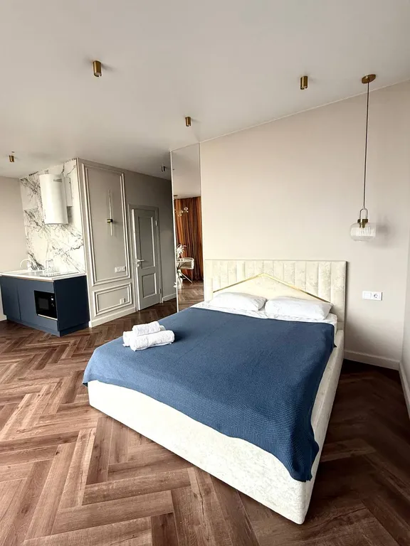 Студия Lux с панорамным видом