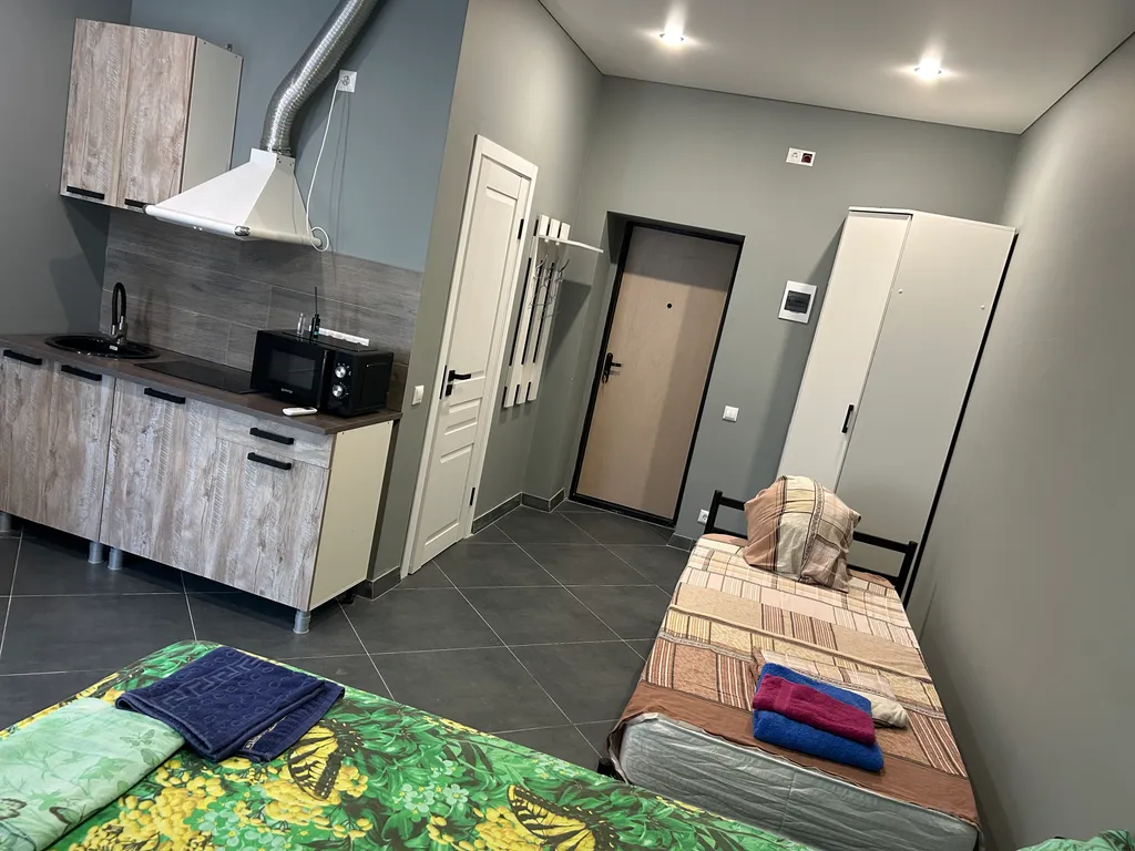 Уютная студия в тихом месте свежим ремонтом