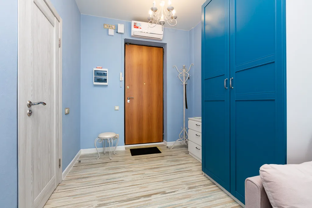 Апартамент с подсветкой в центре рядом с БЦ Высоцкий