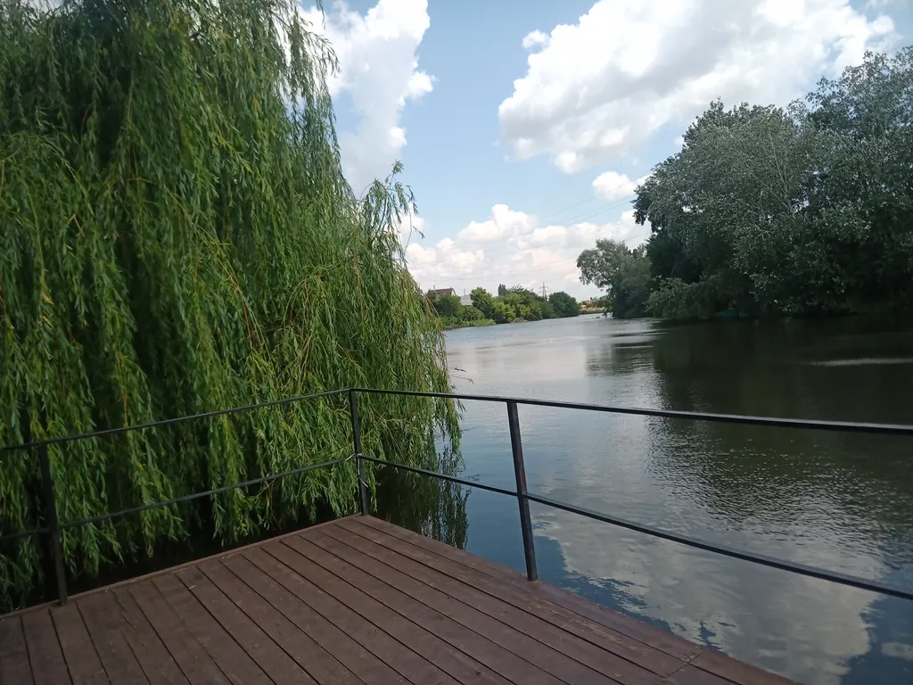 Уютный коттедж на берегу озера Став