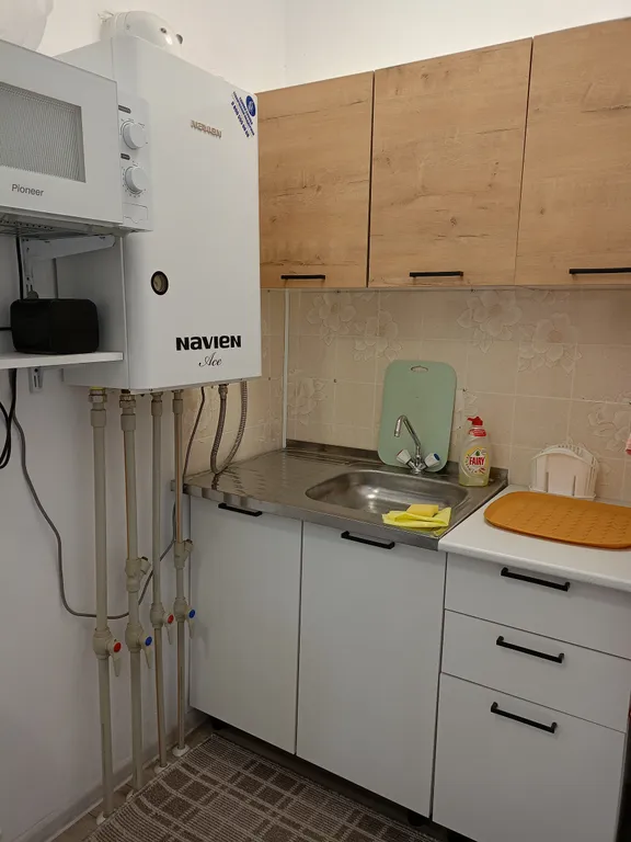 Уютный дом с беседкой и камином