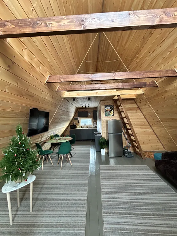 Афрейм Выходной-и-точка