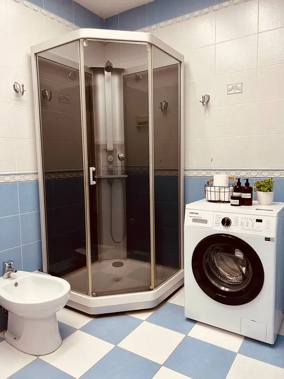 Уютная квартира с прекрасными видами в центре Алматы