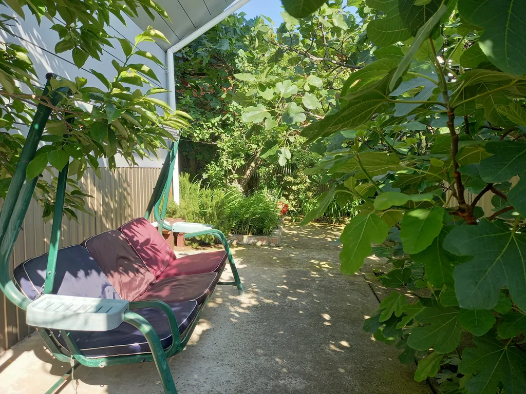 Студия под ключ в частном доме