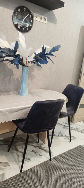 Евродвушка с камином, большой ванной и видом на пруд