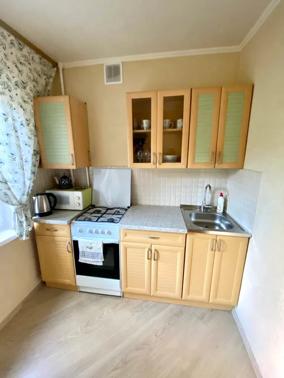 Квартира Уютная светлая двухкомнатная квартира — Омск