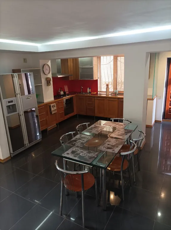 Дом на Комарова.