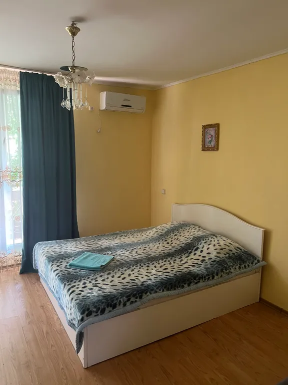 Номер с балконом во двор