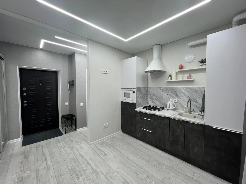 Уютная студия с дизайнерским ремонтом