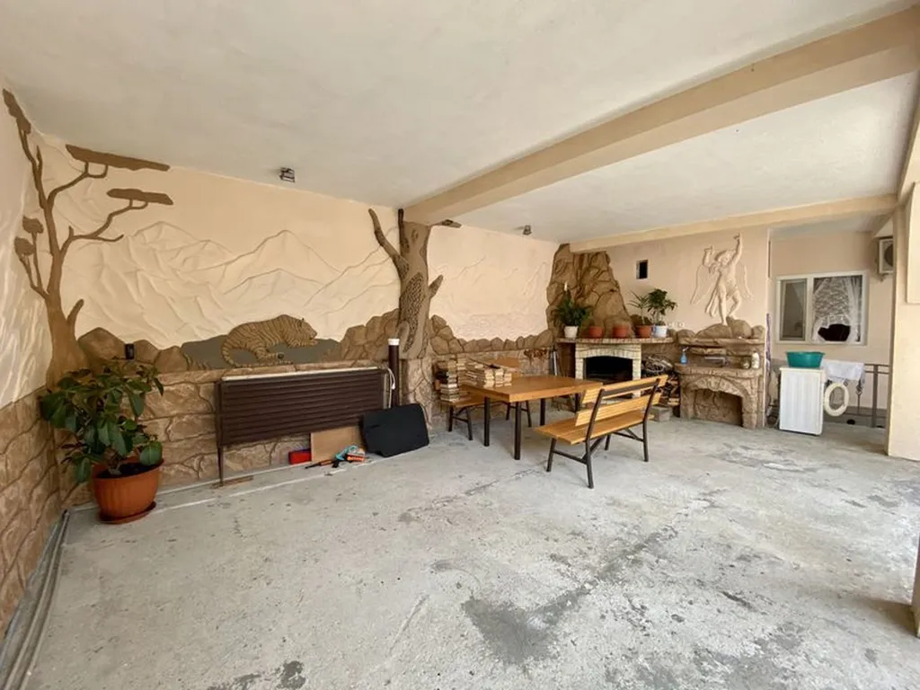 Уютная 2-комнатная квартира в центре поселка с развитой инфраструктурой