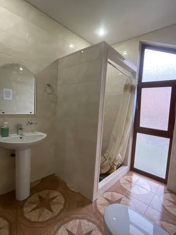 Уютный и просторный коттедж в центре поселка