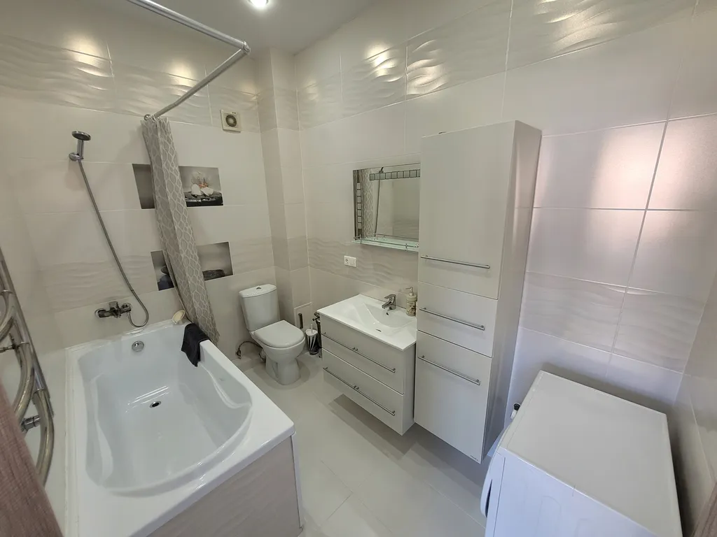 Квартира Квартира Просторная евродвушка около моря — Геленджик