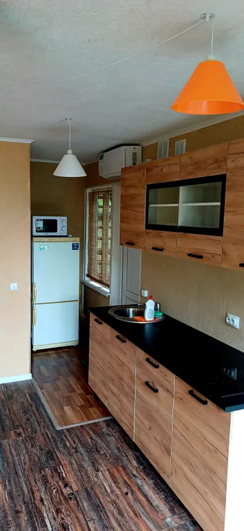 Уютная комната в доме Остановка Море с видом на море и лес