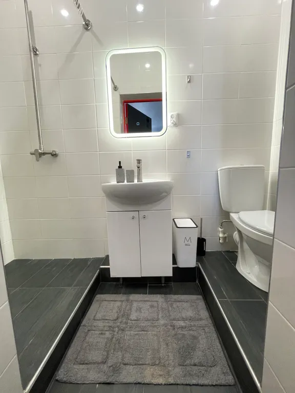 Студия у Яшмового пляжа