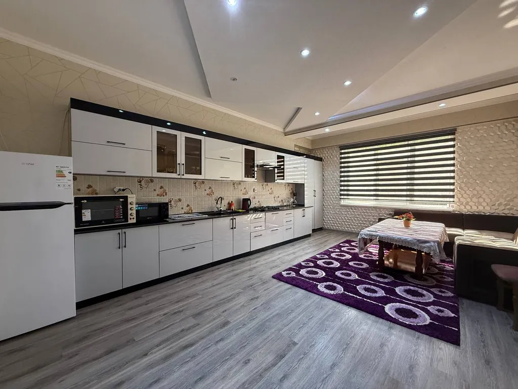 4-комнатная Квартира