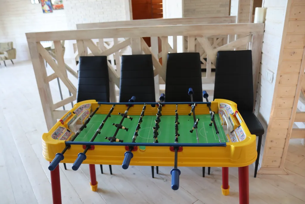 Загородный дом-шале "Pinebrook", аренда, у реки Дон. Сезонный бассейн.