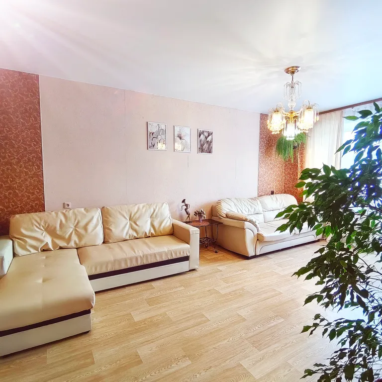 Квартира Квартира Камин, качеля! Напротив кл. Мешалкина. НВВКУ. НГУ. ЦНМТ. Мозайка. Эдэм — Новосибирск