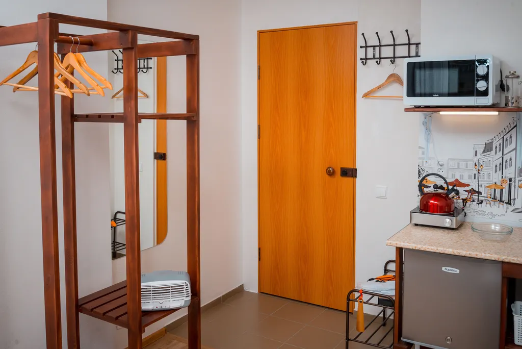 Двухкомнатная квартира на Холмогорова