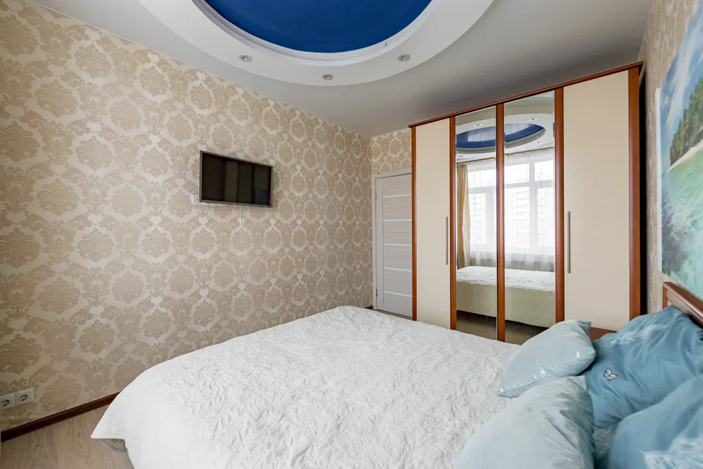 Евро-двухкомнатная квартира с дизайнерским ремонтом