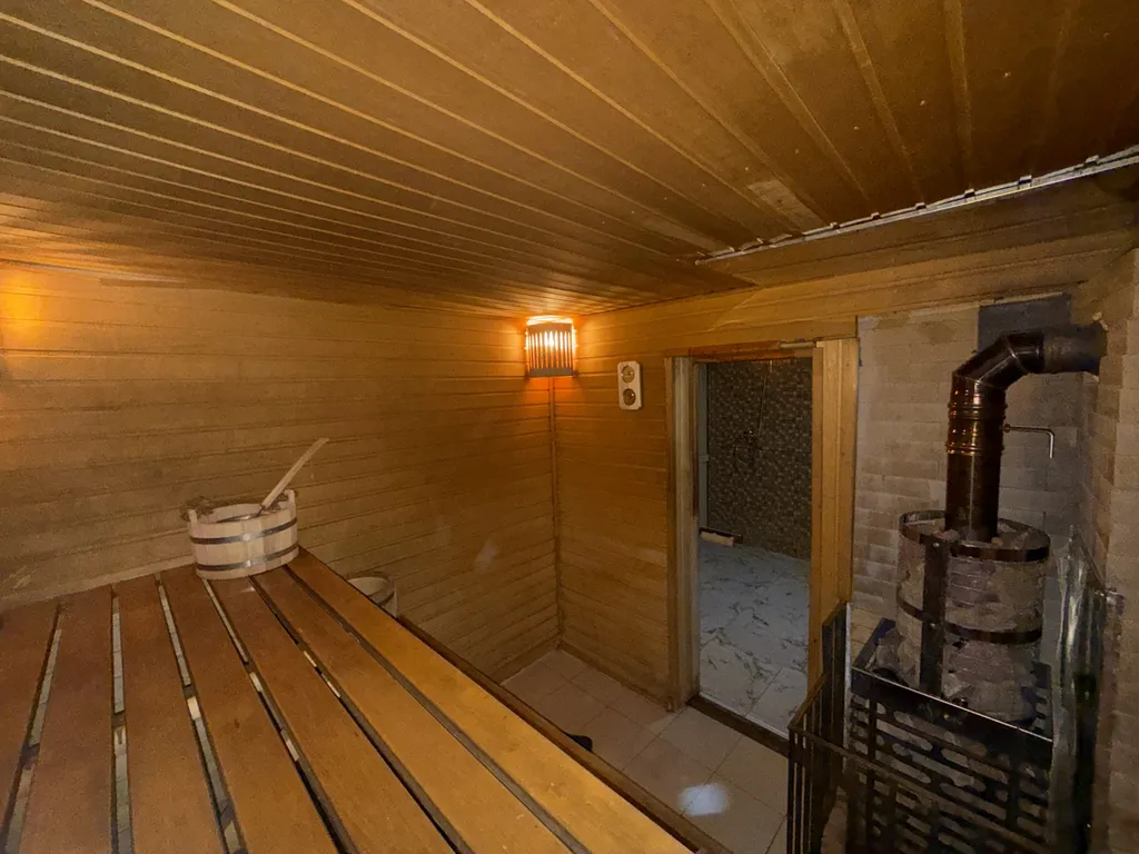 Дом для мероприятий и праздников до большой компании