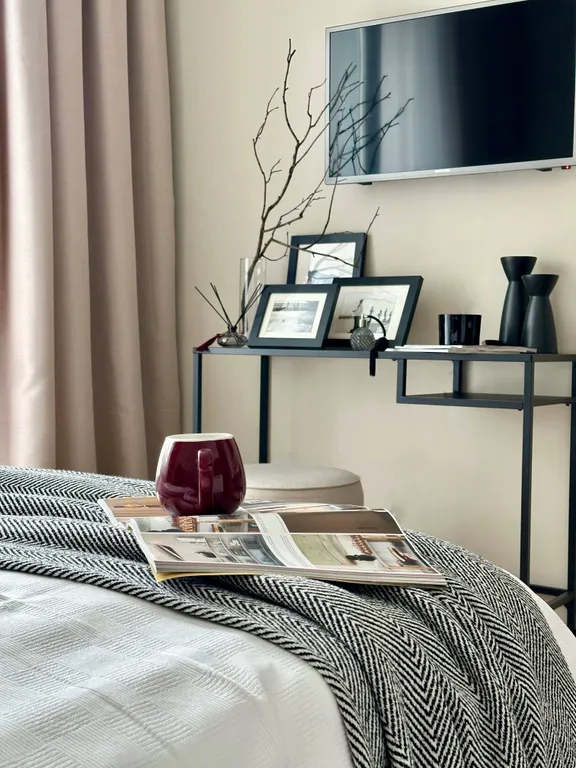 Квартира-студия с панорамным видом в окружении парков