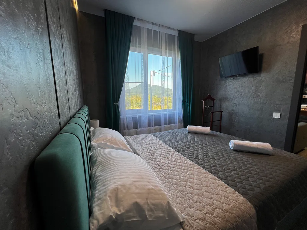 Современный домик в горах Адыгеи