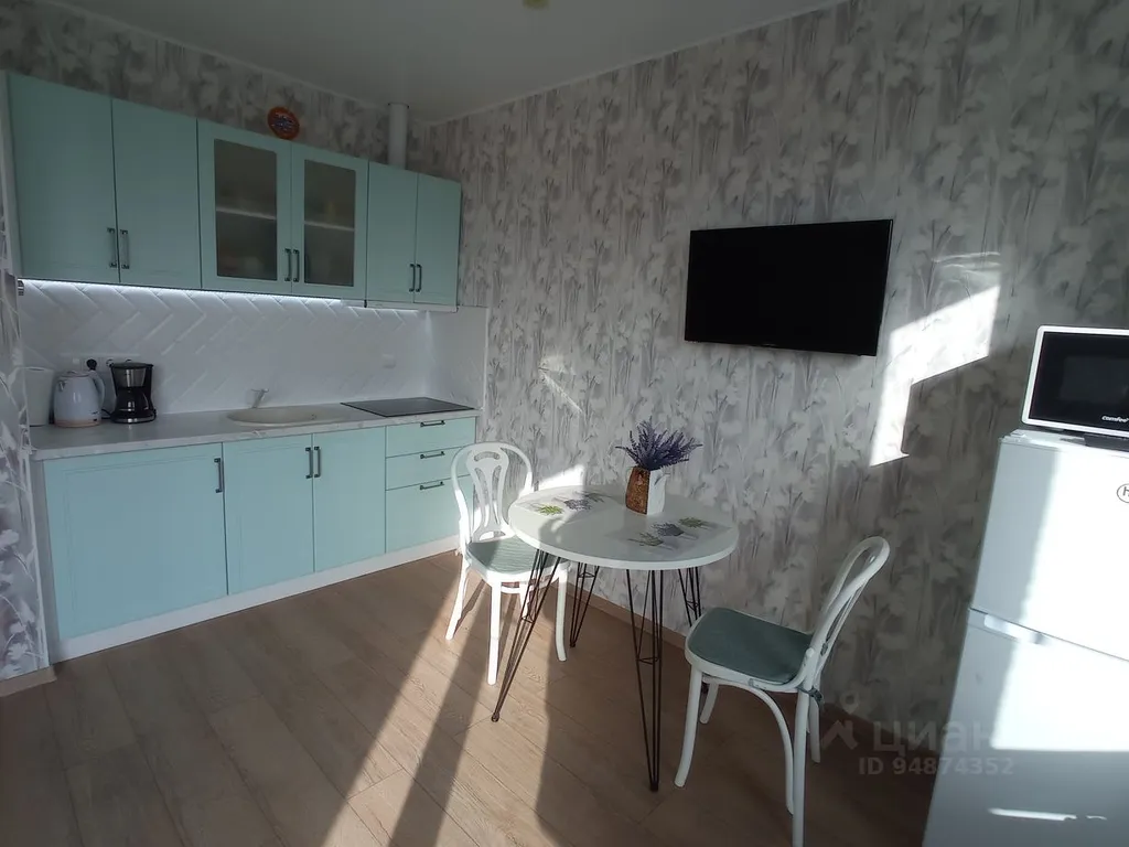 Светлая и уютная квартира рядом с морем