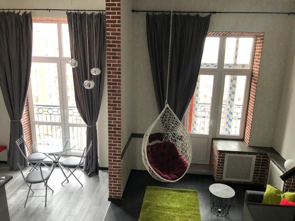 Стильный Лофт с качелями рядом с аэропортом Шереметьево