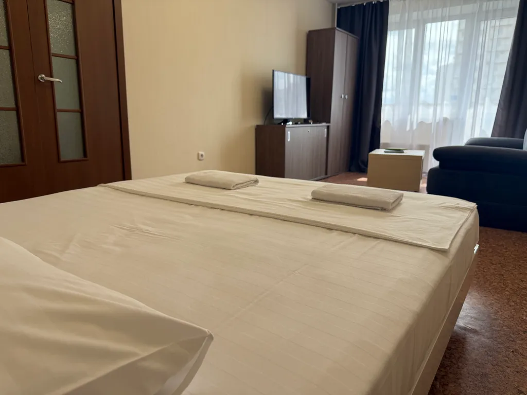 "В Гости!" на Запорожской 57 (2к квартира рядом с БЦ "Сити") — аренда посуточно в Новокузнецк