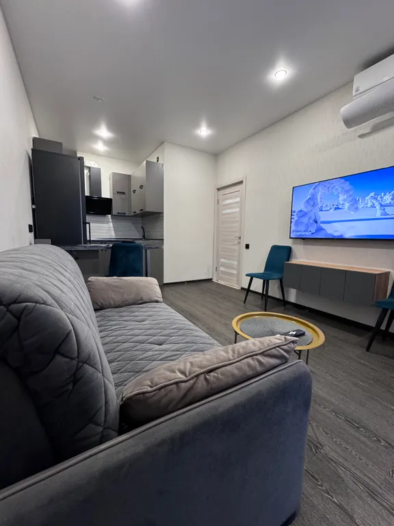 Квартира Квартира Евродвушка тц меганом — Мирное