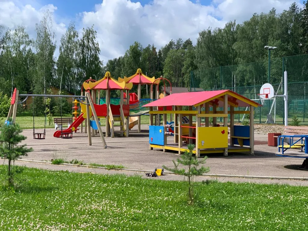 4-комнатный Дом