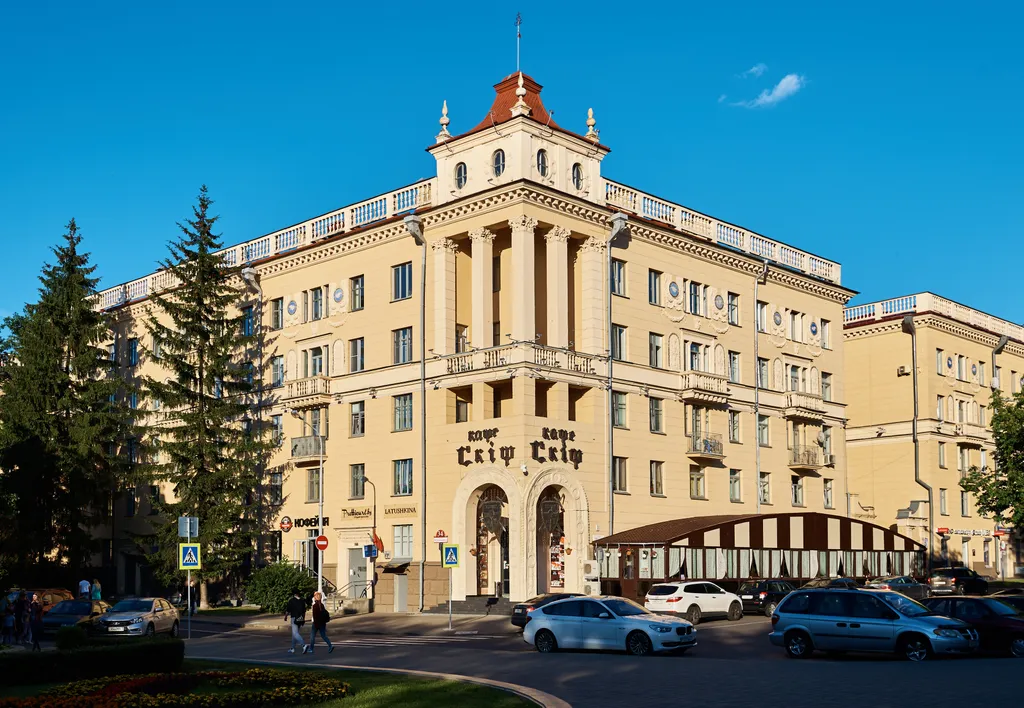 Квартира Апартаменты на Площади Победы — Минск