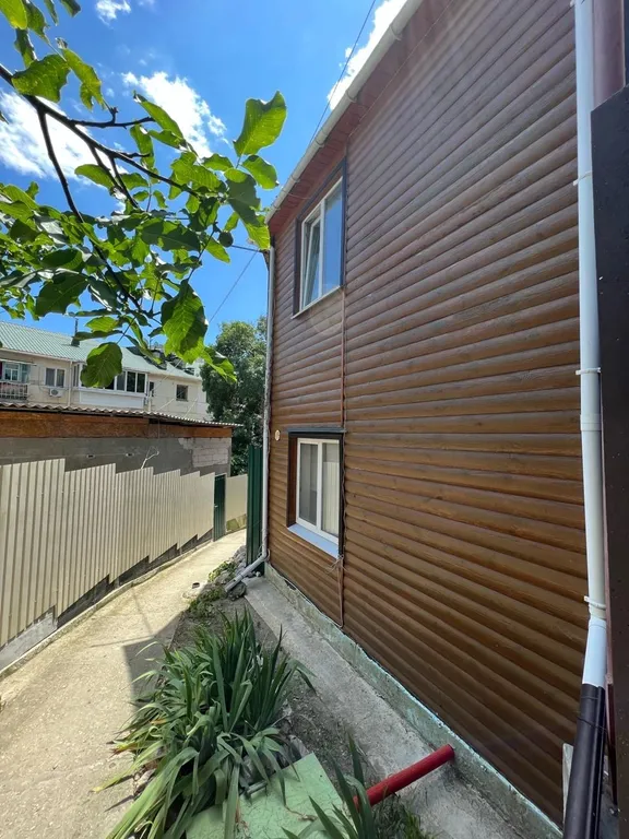 Сдается второй этаж в двухэтажном доме с большой мансардой