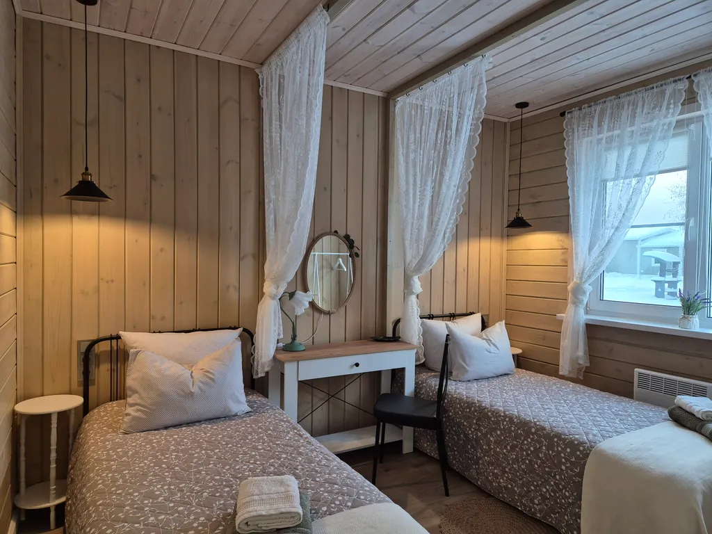 Коттедж Уютнейший дом с роскошным видом на озеро — Ларионово